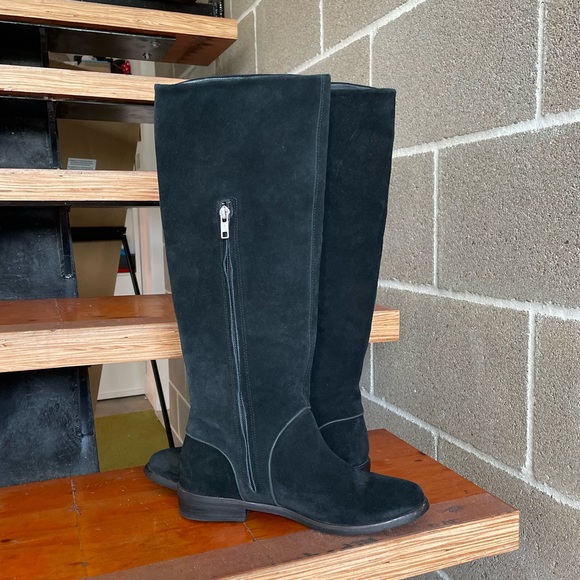 Women's UGG Gracen Suede Block Heel Riding Boots - Picture 5 of 7